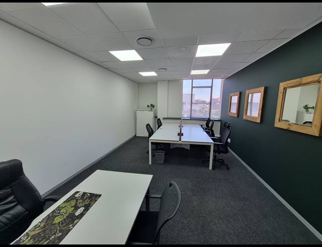 52M² OFFICE TO LET IN SANDTON CENTRAL